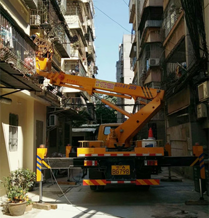 廣東興寧出租裝路燈的車出租-中橋建