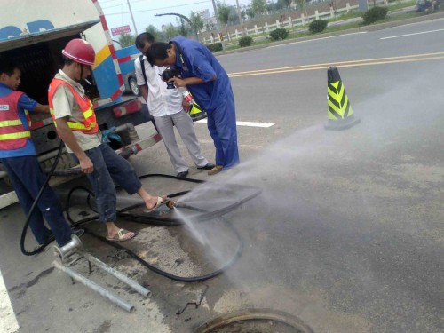 新聞：清鎮(zhèn)市抽污泥淤泥車(chē)出租@