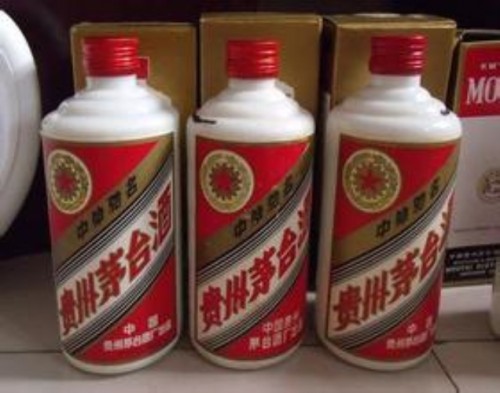 懷柔回收88年鐵蓋茅臺(tái) 95年茅臺(tái)酒回收